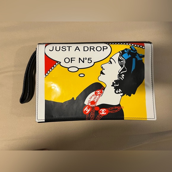 CHANEL Vintage Chanel Clutch 1990s 'JUST A DROP OF NR. 5' - Picture 1 of 6